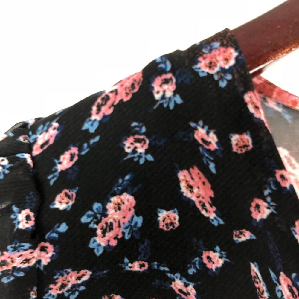 🔸BCBGeneration Printed Floral Romper - Picture 5 of 6